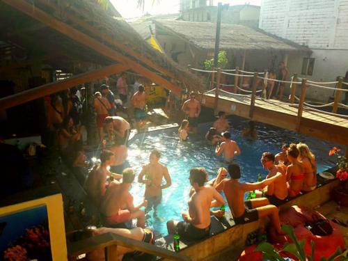 Pool party in Gili Castle - Gili Backpacking